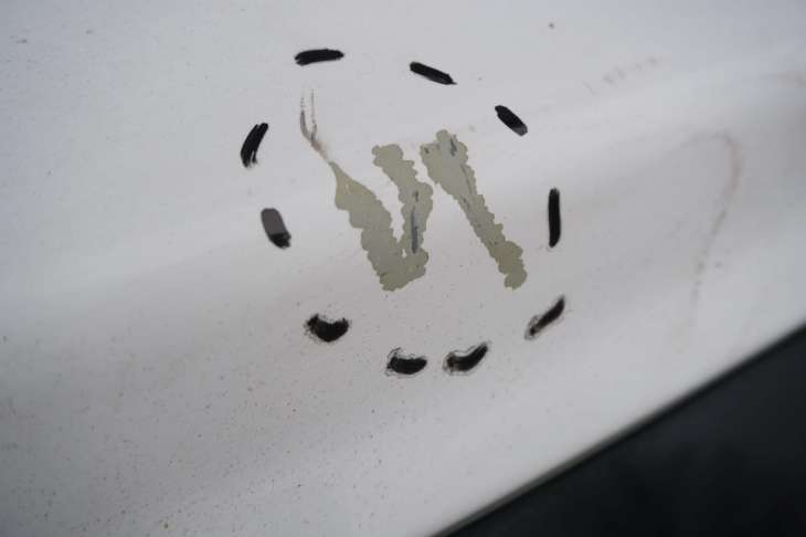 Kia Carens III 2006-2013R Klapa Bagażnika 737001D040 Biała Szyba 871101D011 - Image 4