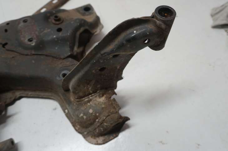 Mazda 2 II De Belka Zawieszenia Przedniego Sanki 1.4d 2009rok - Image 5
