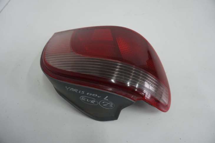 Toyota Yaris I Lampa Lewa Tylna Europa 2001rok - Image 3