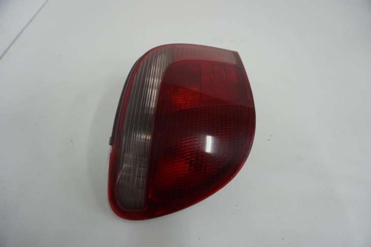 Toyota Yaris I Lampa Lewa Tylna Europa 2001rok - Image 4