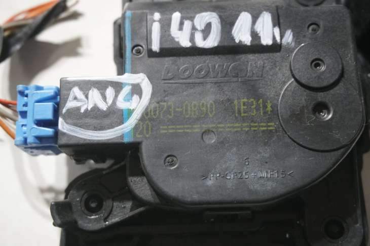 Hyundai I40 2011r Silniczek Silniczki Nagrzewnicy 971543z000 ; 971571jaa0 - Image 2