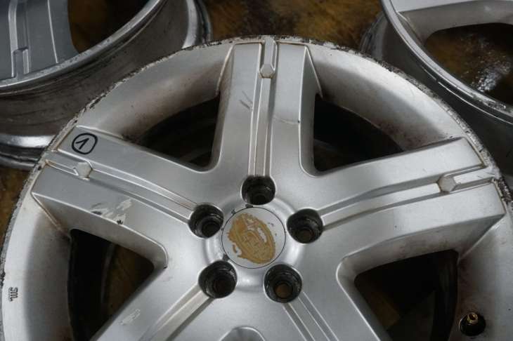 Subaru Forester Sg II Felga B61 5x100 17x7j Enkei 28111sa130 - obrazek 4