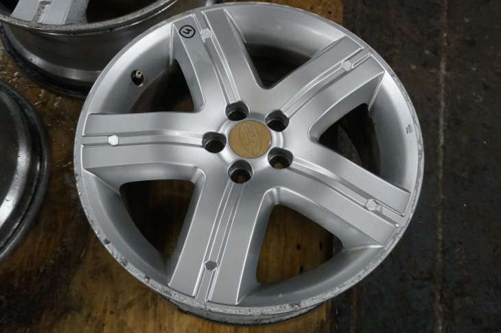 Subaru Forester Sg II Felga B61 5x100 17x7j Enkei 28111sa130 - obrazek 11