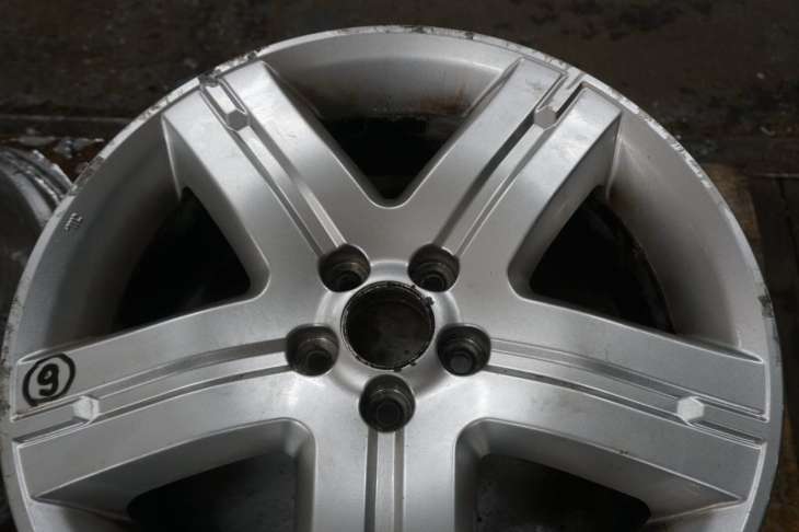 Subaru Forester Sg II Felga B61 5x100 17x7j Enkei 28111sa130 - obrazek 28