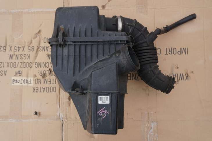 Hyundai I800 H1 2.5crdi 07-15r Obudowa Filtra 281124h000 ; 281114h000 Rura Powietrza 28138-4h000