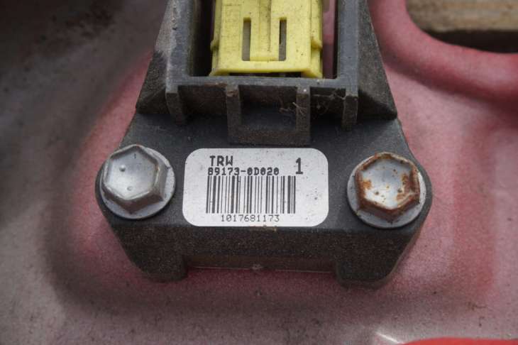Toyota Yaris II Strefa Zgniotu Belka Zderzaka Przedniego Okular 89173-0d020 - Image 8