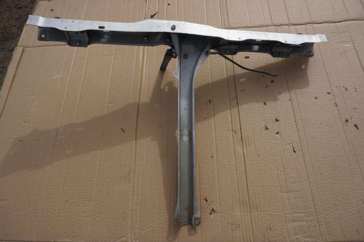 Toyota Yaris II Pas Przedni Belka Zderzaka Nr.32 2 - Image 3