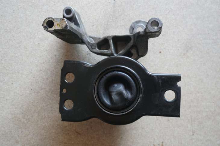 Nissan Qashqai+2 J10 2013r 2.0b Mr20de Automat Prawa Poduszka Silnika 11210br20b - obrazek 2