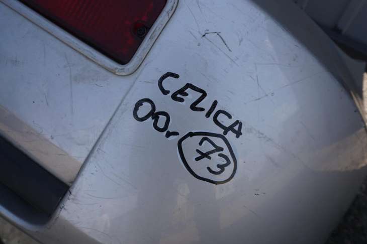 Toyota Celica VII Zderzak Tylny 2002rok - Image 3