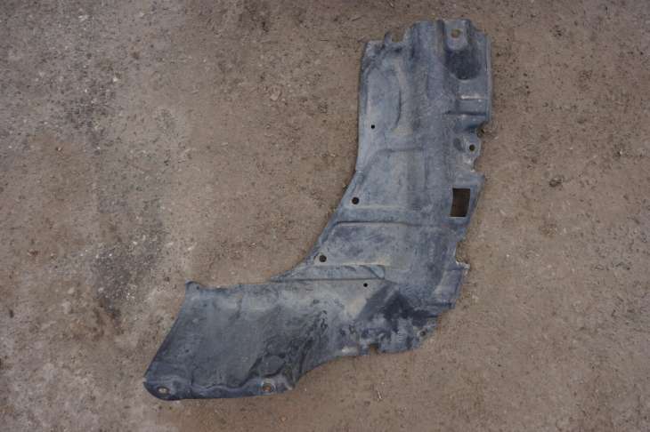 Toyota Yaris I Osłona Silnika Dolna 51441052010 51442-52010 - obrazek 5