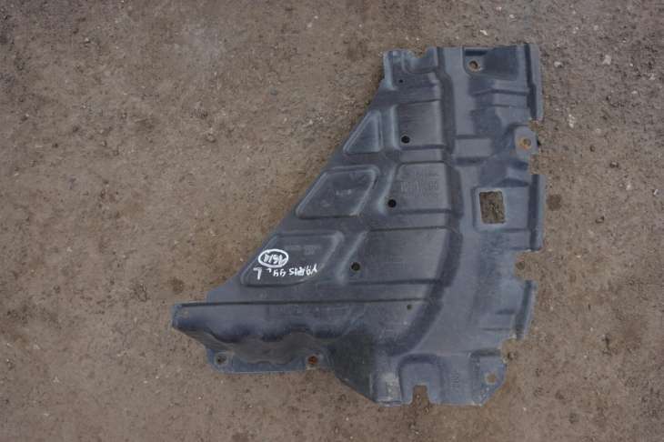 Toyota Yaris I Osłona Silnika Dolna 51441052010 51442-52010 - obrazek 7