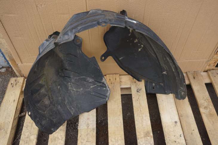 Nissan Juke F15 Nadkole Lewe Przednie 638431ka0a