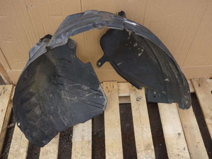 Nissan Juke F15 Nadkole Lewe Przednie 638431ka0a