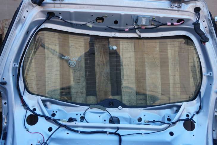 Subaru Legacy IV Outback Bl Szyba Tylna 2004-2009rok - Image 4