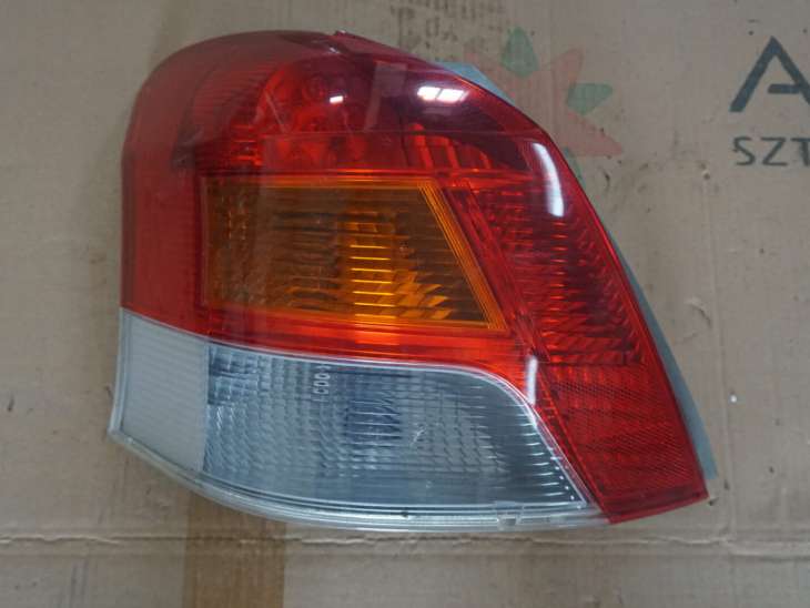 Toyota Yaris II Lift Lampa Tylna Lewa 2009rok Uk