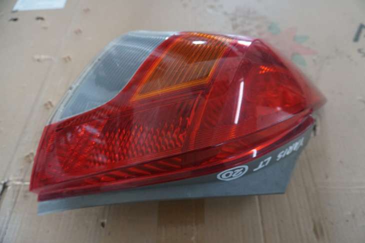 Toyota Yaris II Lift Lampa Tylna Lewa 2009rok Uk - Image 4