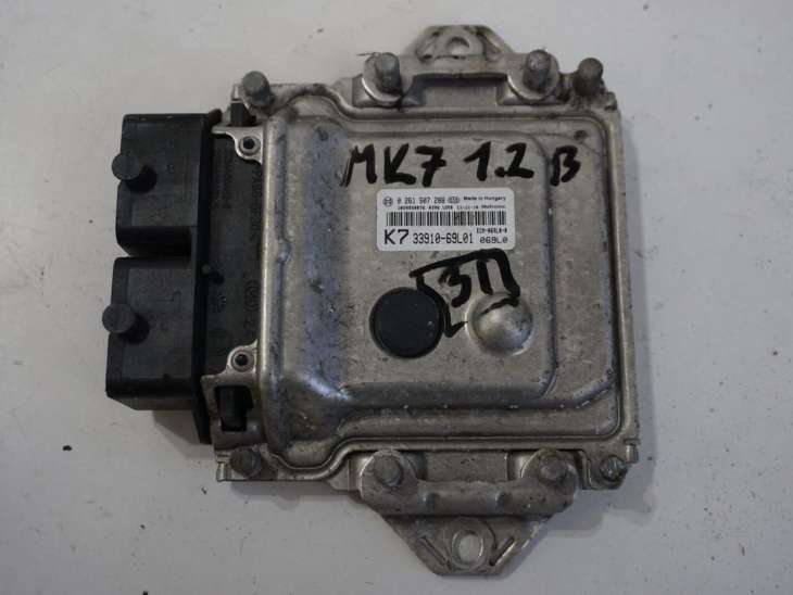Suzuki Swift Mk7 Komputer Sterownik Silnika 33910-69l01 0261507288