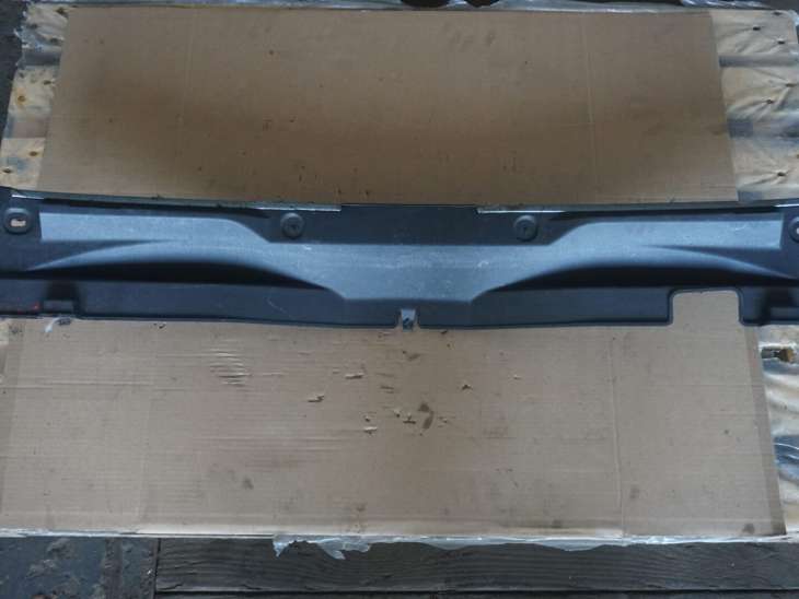 Nissan Qashqai Osłona Pasa Tylnego 84992ey10a-20a