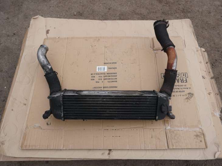 Hyundai I800 H1 Starex 2.5crdi D4cb 07-15r Chłodnica Powietrza Intercooler