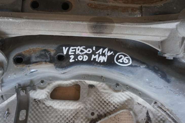Toyota Verso Belka Zawieszenia Przedniego Sanki Wózek 5120102101 ; 5120102102 - Image 2