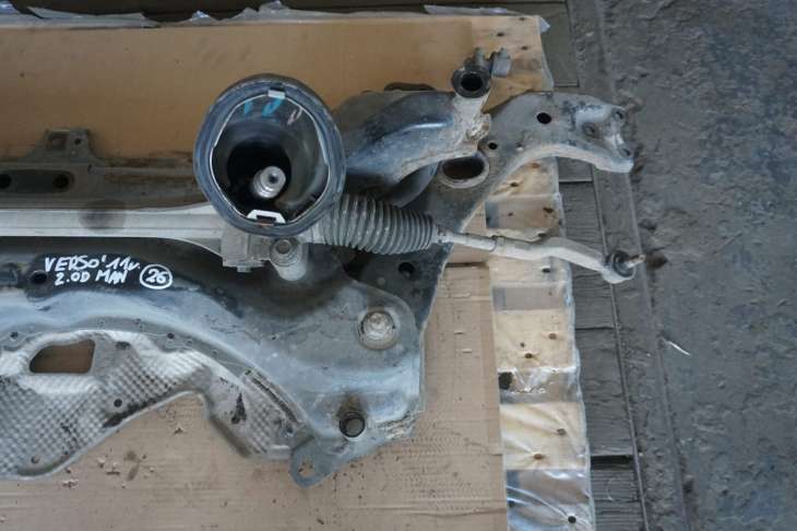 Toyota Verso Belka Zawieszenia Przedniego Sanki Wózek 5120102101 ; 5120102102 - Image 4