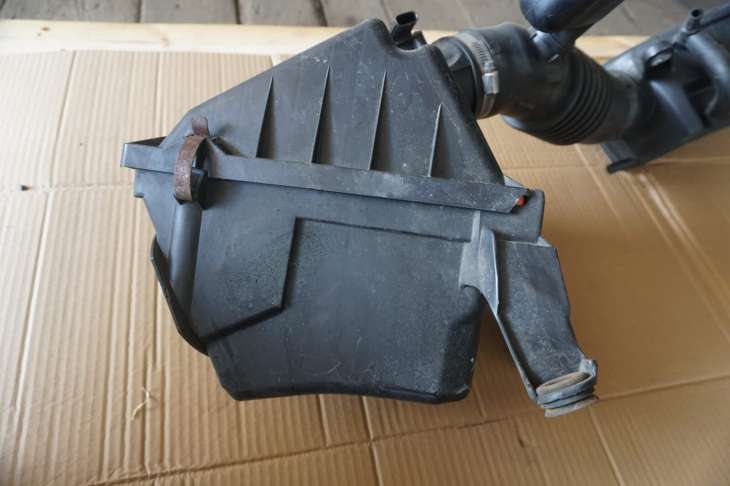 Subaru Forester II Sg Lift 2007rok 2.0b Ej204 Obudowa Filtra Powietrza 46051ae000 ; 46052sa020 ; 14435aa250 ; 14457aa490 - Image 9