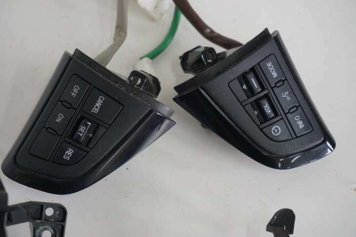 Mazda 6 Gh Lift Przyciski Kierownicy Panel Przełączniki Gdl6-32-983 75b879 75b879 Nr.430 - Image 2