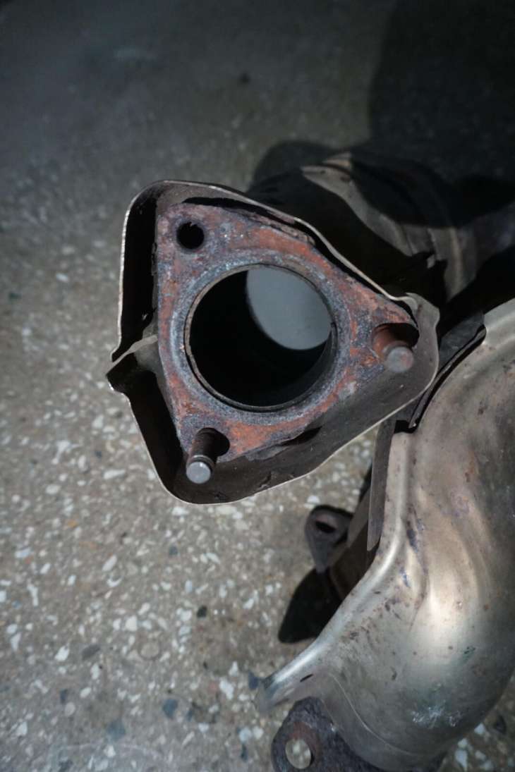 Subaru Forester Legacy Kolektor Wydechowy Katalizator Fcsa8 Ej204 44620aa540 - Image 3