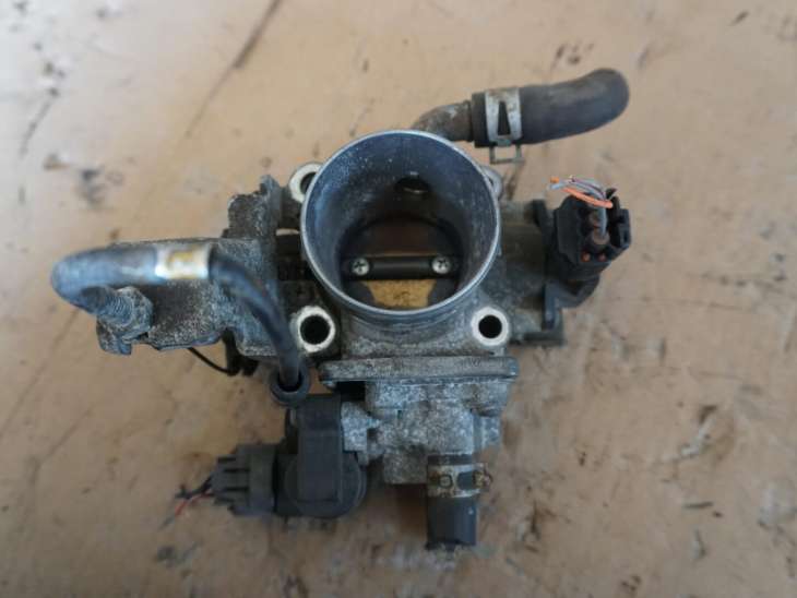 Suzuki Swift Mk6 Przepustnica 18137-83e01 136800-1682