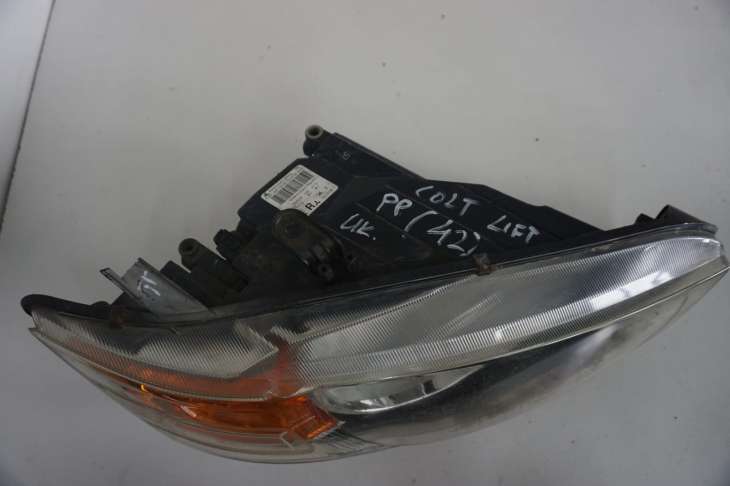Mitsubishi Colt VI Lift Lampa Przednia Prawa 8301b182 - Image 3