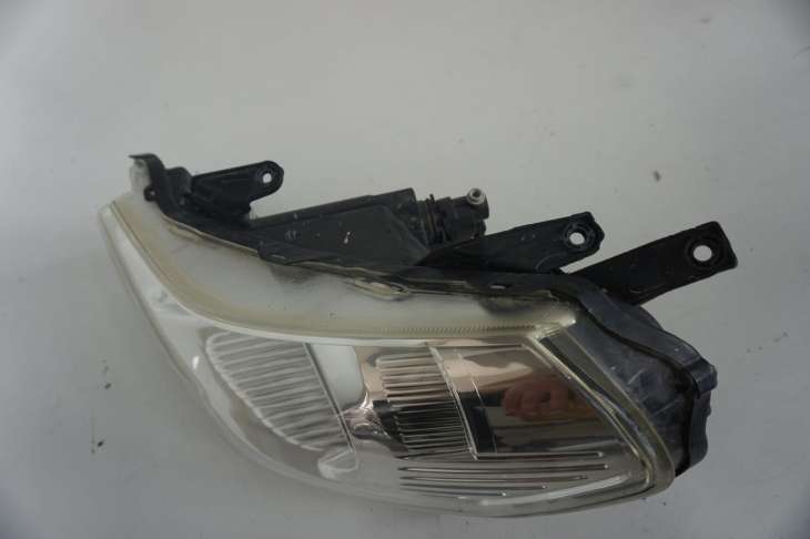 Suzuki Sx4 Lampa Przednia Lewa Nr.94 - Image 5