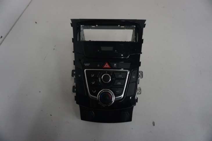 Hyundai I30 Panel Sterowania 97250-A6040 94510-A5000