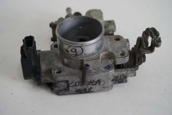 Toyota Corolla 1999r 1.8b Przepustnica Czujnik 89452-22090 22270-16060 Nr.9