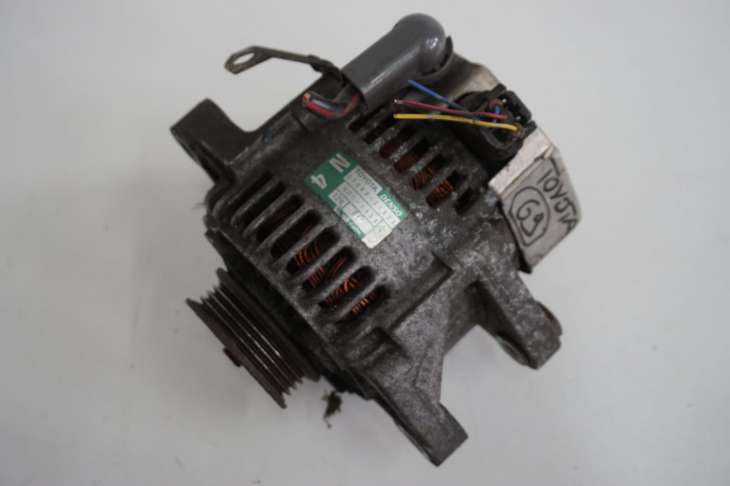 Toyota Yaris I 1.3b Alternator 27060-21030 Nr.69