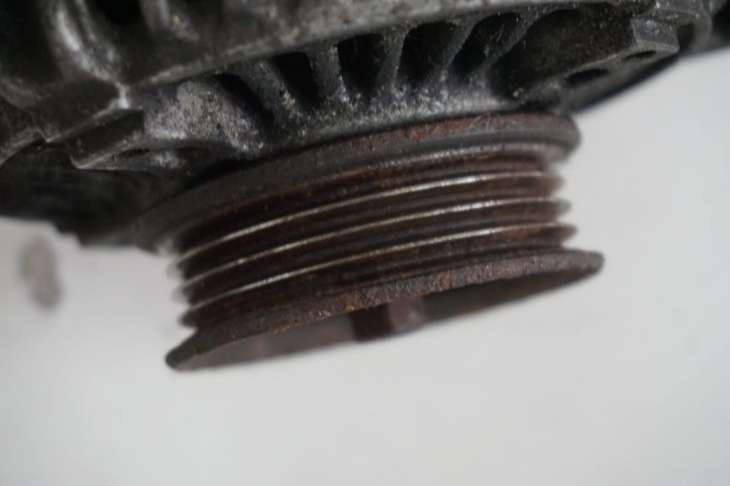 Toyota Yaris I 1.3b Alternator 27060-21030 Nr.69 - Image 6