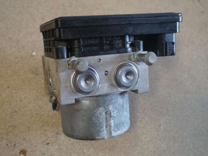 SUBARU LEVORG POMPA HAMULCOWA ABS 27536VA072 06.2109-8266.3