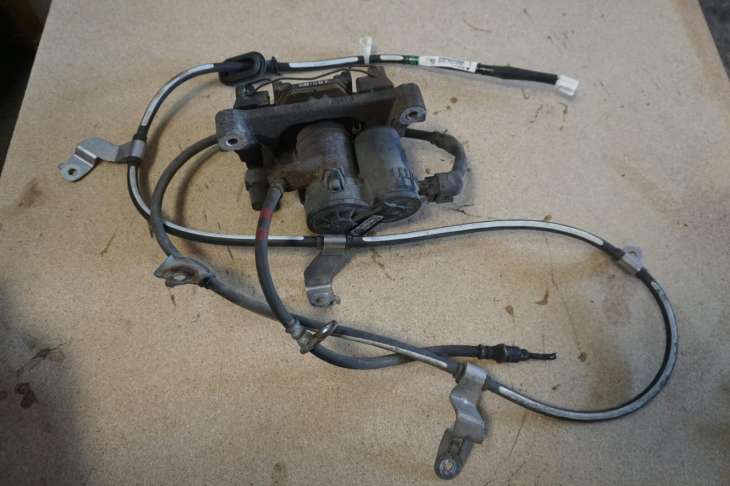 SUBARU LEVORG ZACISK TYLNY LEWY LINKA HAMULCOWA 26620AL030 26018VA010 - Image 2