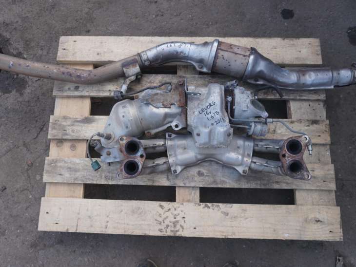 SUBARU LEVORG KOLEKTOR WYDECHOWY KATALIZATOR FCA76/SK TURBOSPRĘŻARKA 14411AA930