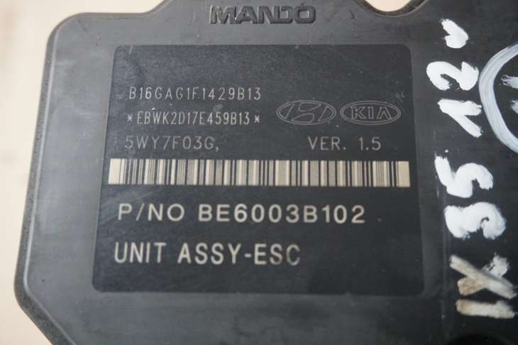HYUNDAI IX35 2012R 1.6B G4FD POMPA ABS 58920-2Y930 99tys km - Image 5