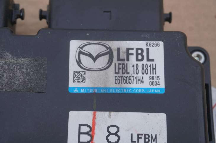 MAZDA 3 BL STEROWNIK SILNIKA LFBL LFBL18881H - Image 4
