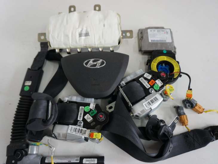 HYUNDAI I10 2015R 1.2 BENZYNA PODUSZKI POWIETRZNE ZESTAW AIRBAG PASY 95910-B9250
