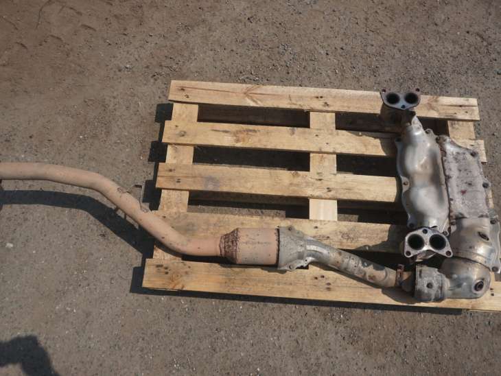 SUBARU FORESTER IV SJ 2.0B FB20 KOLEKTOR WYDECHOWY KATALIZATOR 44620AD740 ; 44620AD490
