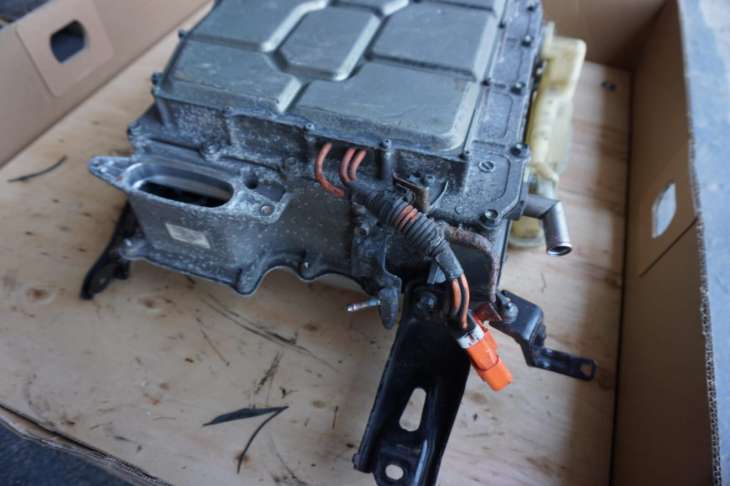 TOYOTA PRIUS II FALOWNIK INWERTER G9200-47121 2006rok NR.68 - Image 9