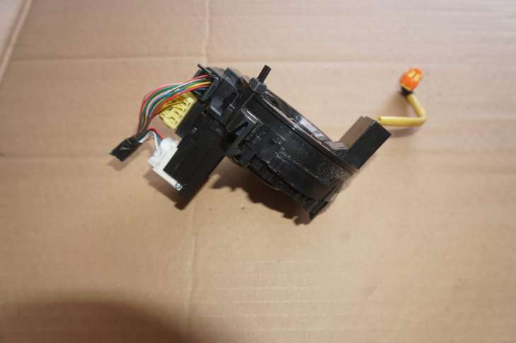 TOYOTA PRIUS III XW30 2009-2015R TASMA KIEROWNICY CZUJNIK KATA SKRĘTU 89245-74010 ; 8430774020 - Image 2