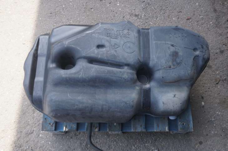 TOYOTA PRIUS III XW30 2009-2015R 1.8B HYBRYDA ZBIORNIK PALIWA 77111-0BJ00 ; 7700147120 - Image 4