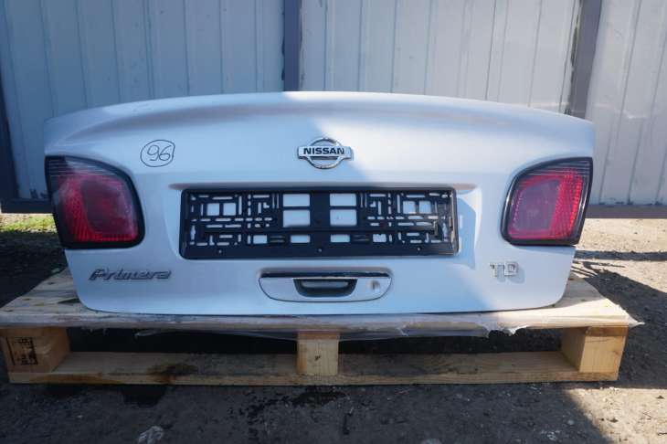 NISSAN PRIMERA P11 SEDAN KLAPA BAGAŻNIKA 2001 rok