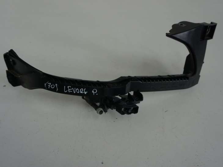 SUBARU LEVORG LISTWA POD LAMPE PRAWA 57707VA000