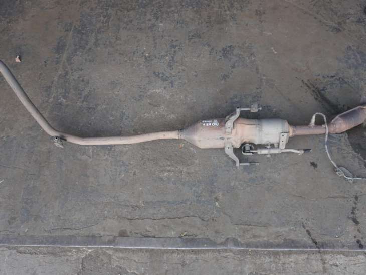 TOYOTA PRIUS III XW30 2009-2015R 1.8B HYBRYDA TLUMIK KATALIZATOR 1741037300 ZAMIENNIK