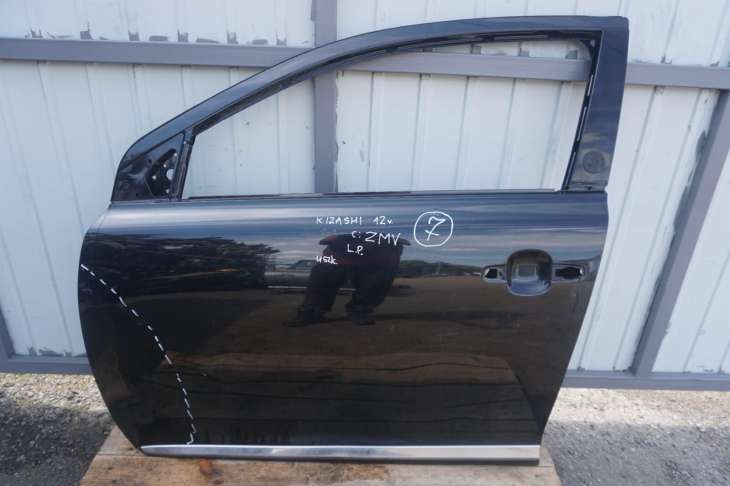 SUZUKI KIZASHI DRZWI LEWE PRZEDNIE CZARNE ZMV