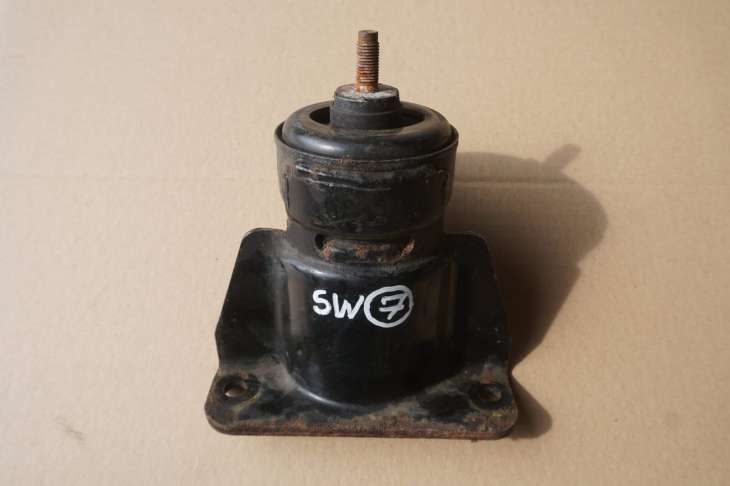 SUZUKI SWIFT MK6 III PODUSZKA SILNIKA 2006-2010rok